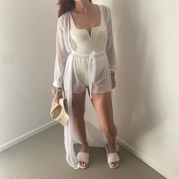 Floor length sheer robe - Picture 2 of 3